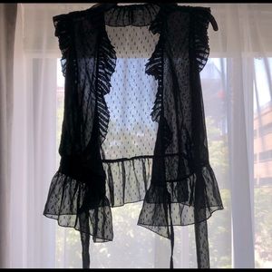 Twenty one sheer tie to the side top